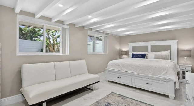 Coconut Oasis Near Beach, Book Feriehus Villaer i Florida, Villa