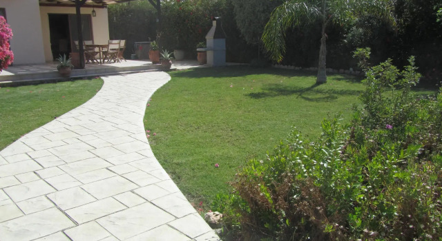 A first class 3bedroom villa w/ private pool, Book Villa Villas in Pissouri, Villa