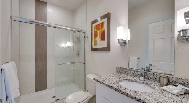 Апартаменты Townhome with Lanai about 9 Mi to Disney!