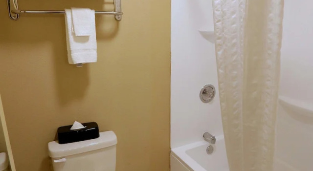 Люкс c 1 комнатой Country Inn & Suites by Radisson, Charlotte I-85 Airport, NC
