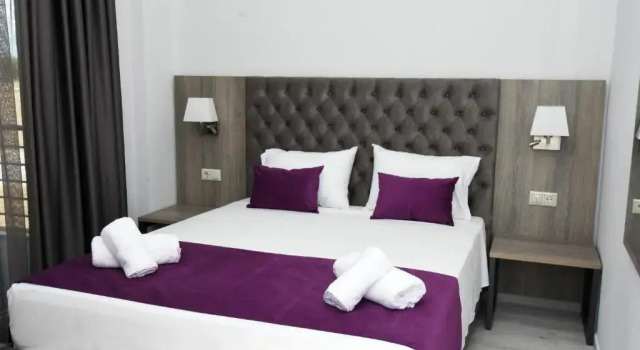GERANI apartments, Rezervovat Apartmán Hotely v Epanomi s bazénem, Bazén