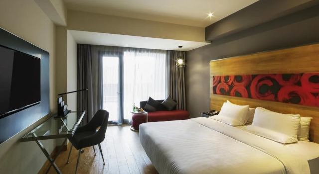 Двухместный номер Deluxe с балконом Novotel Pekanbaru