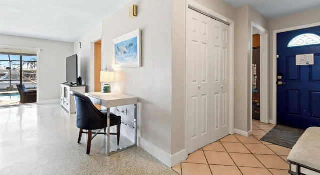 347 Carmine Dr, Varaa Lomakoti Huvilat kohteessa Florida, Villa