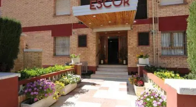 Apartment Escor 3000