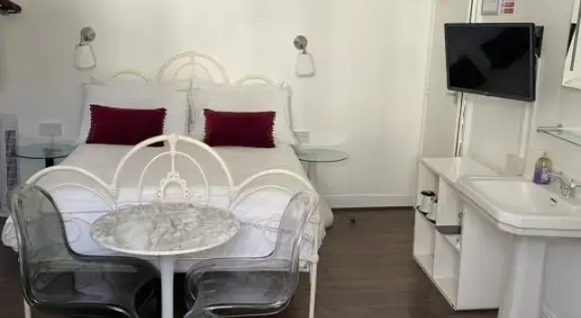 Номер Superior Pink Pavilion