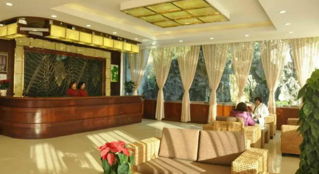 Guilin Lipu Fengyu Yanshan Resort, Забронировать Курортный отель Гуйлинь Гуанси-Чжуанский автономный район