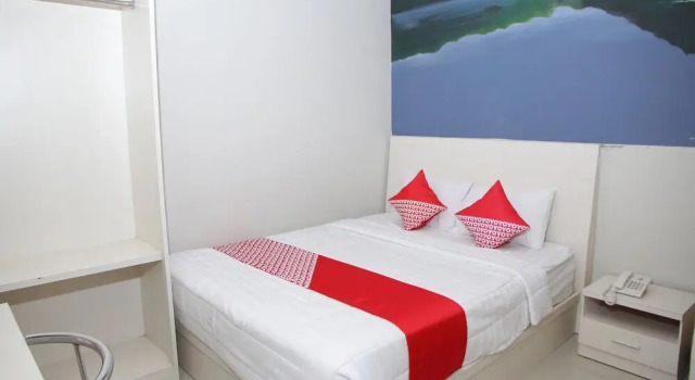 Brizky Hotel by OYO Rooms, Prenota Hotel Hotel a Sulawesi con parcheggio, Parcheggio