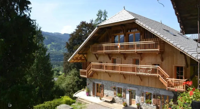 Chalet des fleurs, Забронировать Шале Виллы Овернь-Рона-Альпы, Вилла
