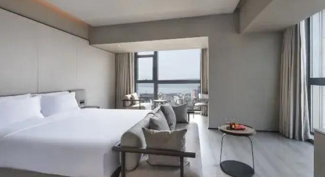 Люкс с видом на озеро Xin Kaiyuan Hotel