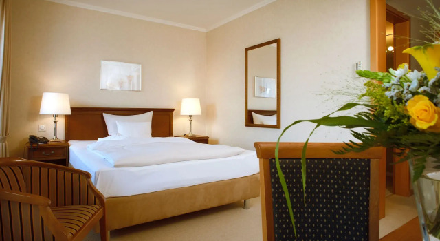 DORMERO Hotel Bergström Lüneburg, Забронировать Отель Альтштадт Люнебург