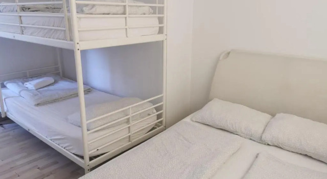 Двухместный номер Standard с красивым видом из окна Most Hostel