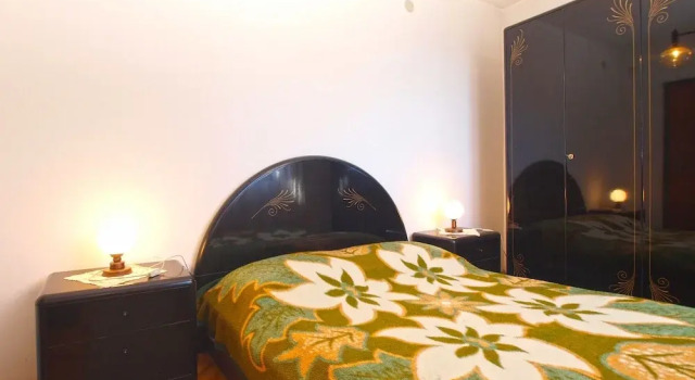 Apartment 1586