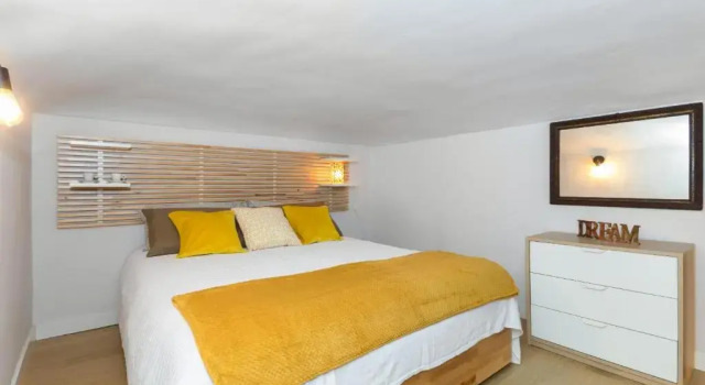 GuestHost - Porta Nuova Galliari Mini Flats, Book Apartment Cheap Hotels in Turin