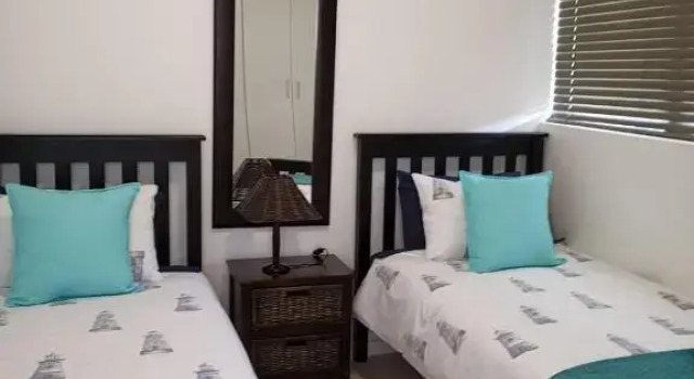 Point Village Accommodation - Santos 40, Забронировать Отель Отели Mossel с парковкой, Парковка