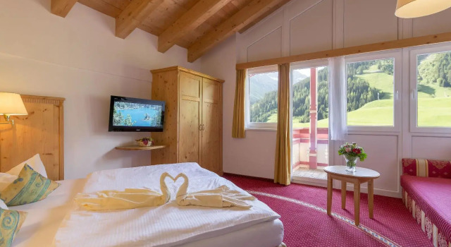 Familotel Kaiserhof - Families only, Prenota Hotel Hotel a Berwang con parcheggio, Parcheggio