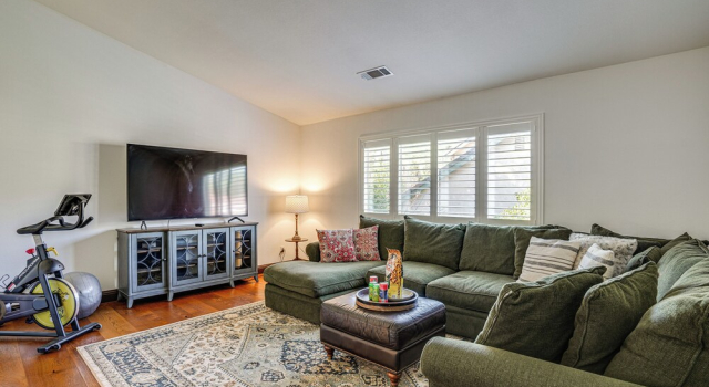 Fairfield Wine Country Getaway w/ Backyard Oasis!, Buchen Sie Ferienhaus Fairfield San Francisco Bay Area