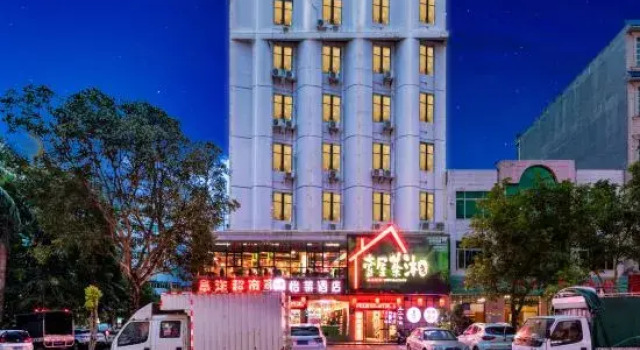 Elan Hotel
