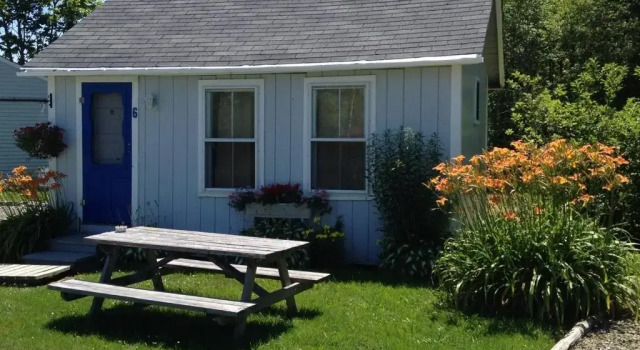 Четырёхместный коттедж Isleview Motel and Cottages