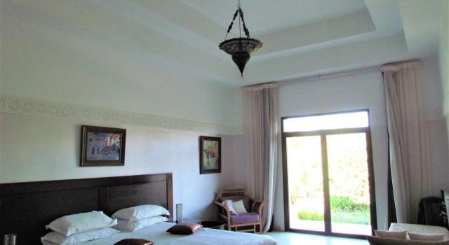 La perle des Golfs, Reservar Hotel Ait Ourir 