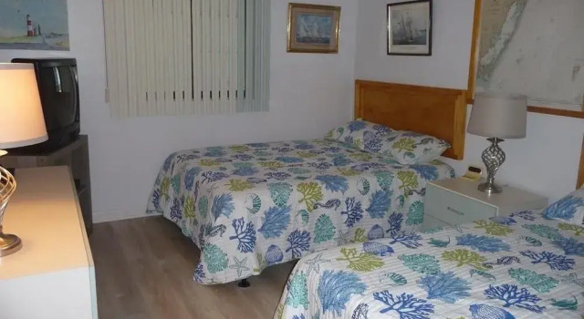 Plaza 712 - 2 Br Condo, Забронировать Отель Отели Оушен-Сити с парковкой, рядом с Окружная библиотека в Оушен-Сити, Парковка