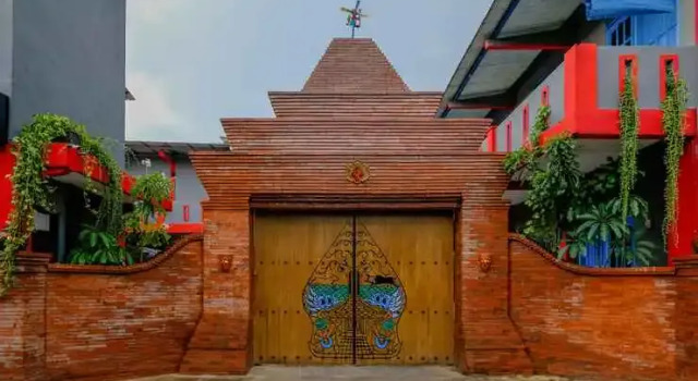 OYO Life 2615 Menik Jaya Margobawero