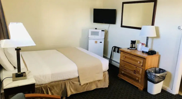 Номер Standard с частичным видом на океан Sea Cliff House Motel