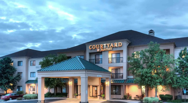 Courtyard by Marriott Wichita East, Забронировать Отель Уичито Канзас, рядом с KU Wichita Center For Healthcare