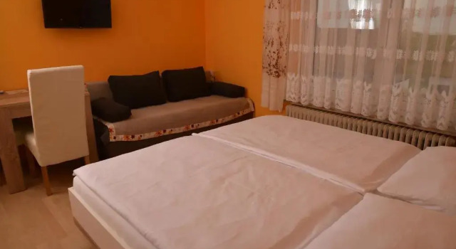 Номер Standard Pri štorklji