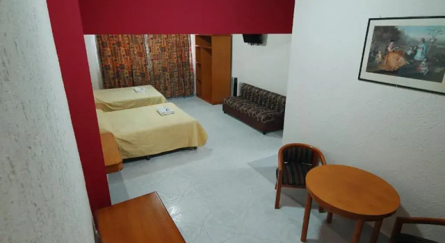 Четырёхместный номер Standard HOTEL EL CONQUISTADOR MONARCA