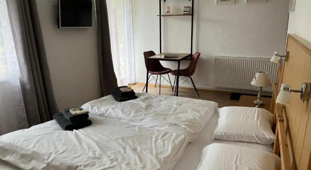 Двухместный номер Comfort с балконом и с видом на сад Pension Kitty