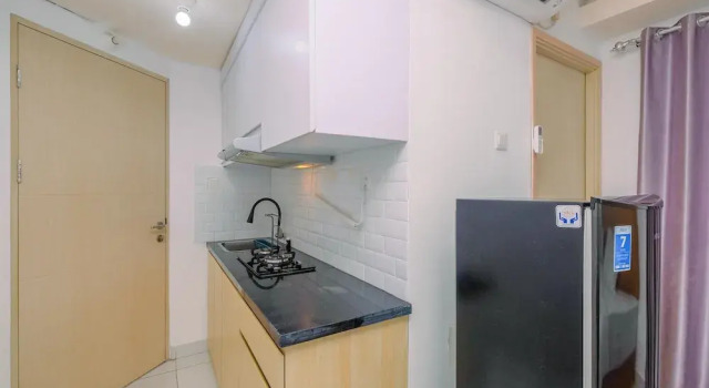 Warm And Comfortable Studio At Amethyst Apartment