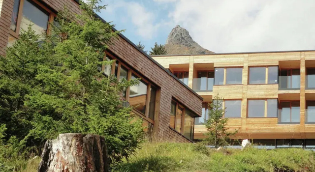 Welcoming Apartment With Infrared Sauna, Terrace, Garage