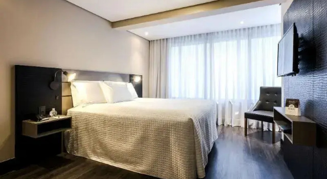 Одноместный номер Standard Grand Mercure Curitiba Rayon