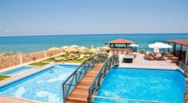 Ekavi Beach Hotel