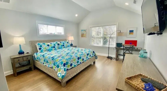 Коттедж Scarborough Avenue 303