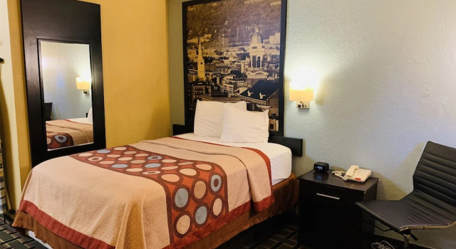 Standard Doppel Zimmer Super 8 by Wyndham Cincinnati-Springdale OH