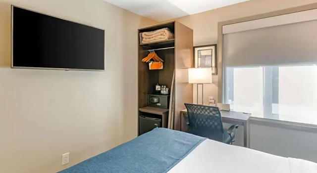 Номер Standard Quality Inn Centre-Ville