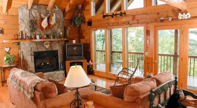 MAJESTIC OAKS - 3 Br Cabin