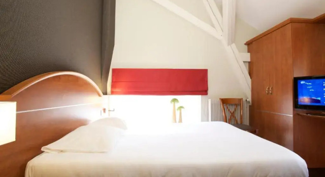 Трёхместный номер Standard Ibis Styles Colmar Centre
