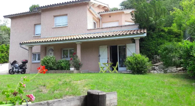 Villas en chanay, Rezerwuj Hotel Dagneux Ain