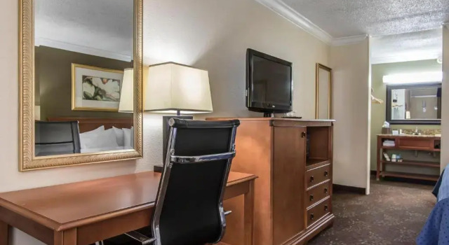 Номер Standard Clarion Inn Morgan City