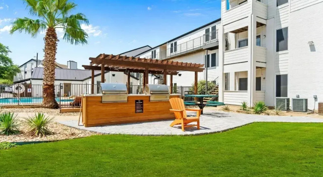 Roomy Sola 1BR King Suite Close to DT w Pool, 预订 酒店 奥斯汀 Greater Austin