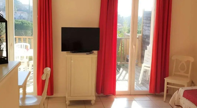 Maison Grospierres, 4 pièces, 8 personnes - FR-1-382-128