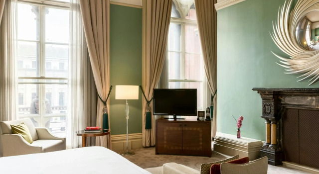 St. Pancras London, Autograph Collection ®