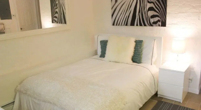 Comfy Studio in Boston's Back Bay Near Fenway Park, Забронировать Отель Отели Бостона 3 звезды, рядом с Huntington Theatre, 3*