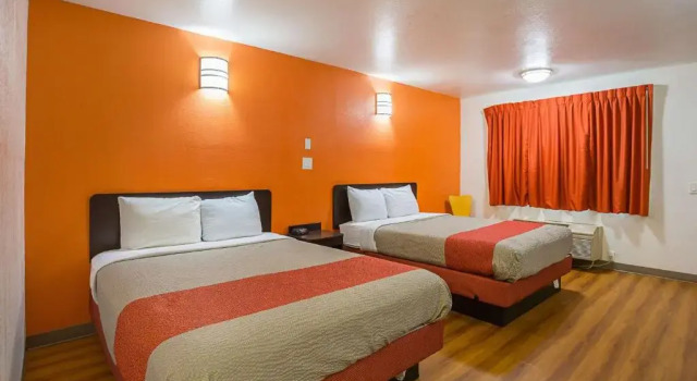 Четырёхместный номер Deluxe Motel 6-Brinkley, AR