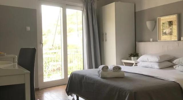 Двухместный номер Classic Paradisos guesthouse