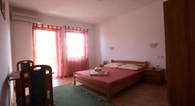 Apartments Pinus, Забронировать Апартаменты/квартира Апартаменты Врбоска, рядом с Частный Пляж «Виллы Эмма», Апартаменты/квартира