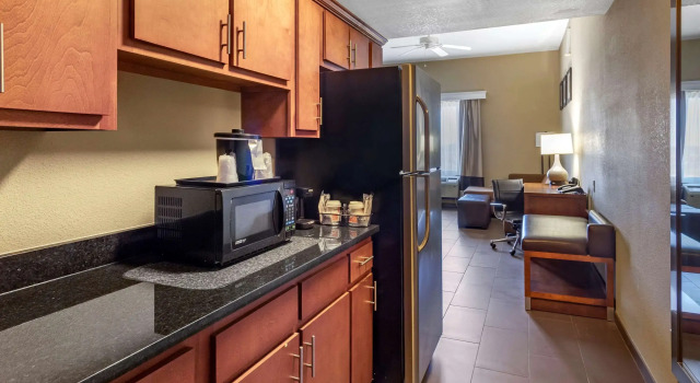 Четырёхместный люкс Comfort Suites Batesville
