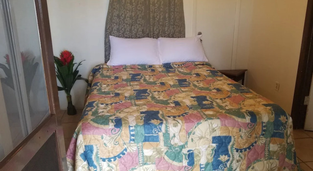 Люкс Sunset Gardens Guesthouse